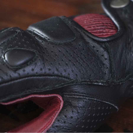 By City Перчатки PILOT black\red