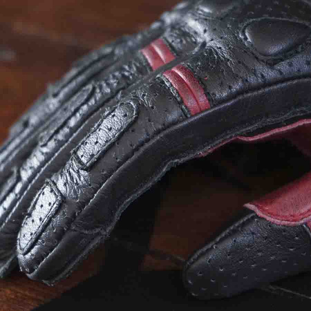 By City Перчатки PILOT black\red